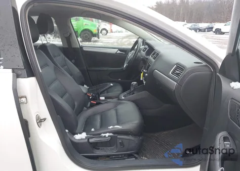 2013 Volkswagen Jetta 2.5L Se z USA, uszkodzony, nr VIN 3VWDP7AJ8DM439573